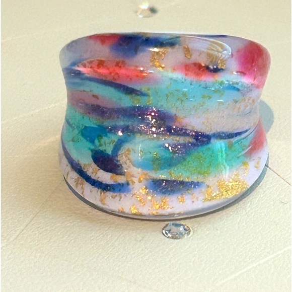 ✨ Beautiful One of a Kind Murano Glass Swirl Ring - Picture 11 of 13